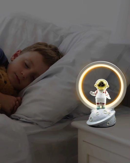 Astronaut Lamp Ring